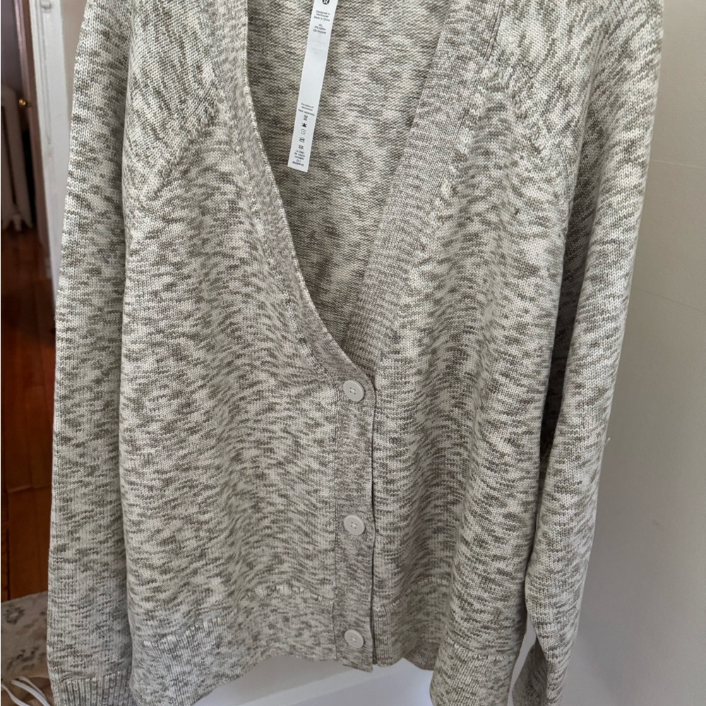 Lululemon XL cardigan